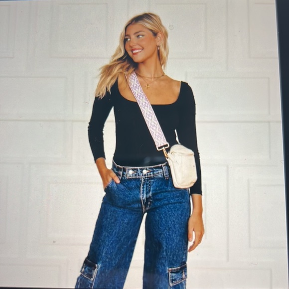 Ellie Vegan Leather Crossbody in Cream - Picture 4 of 4